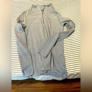 Men’s Lululemon quarter zip pullover
